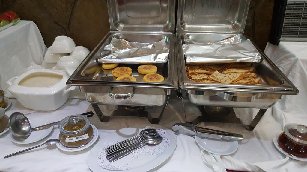 拉尼娅贝尔玛蒂娜酒店 卡萨布兰卡 外观 照片
